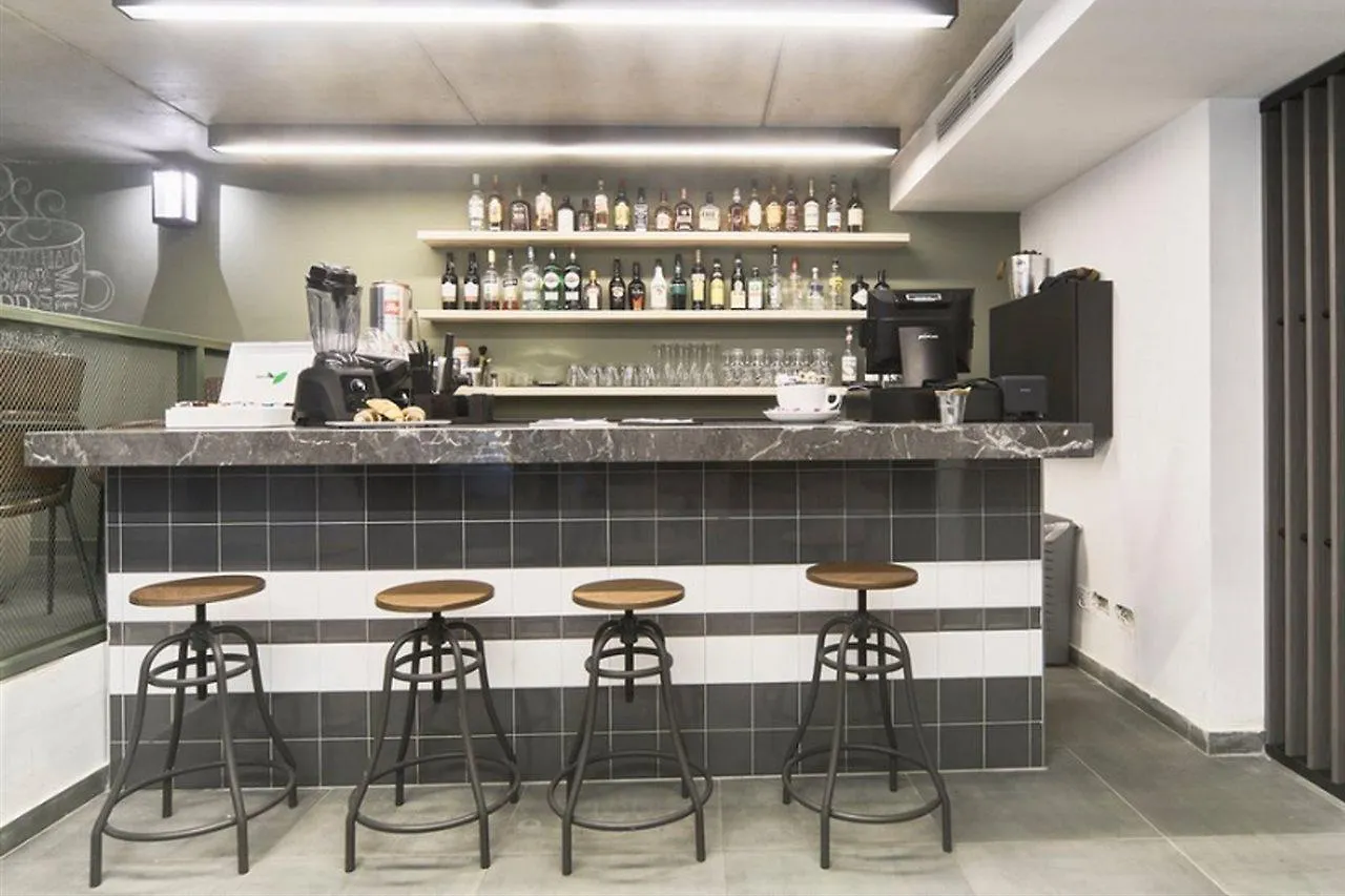 托德先生酒店 斯利马 3*,